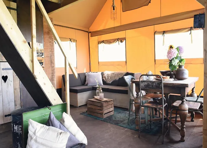 Роскошный шатер Near Dunes & *