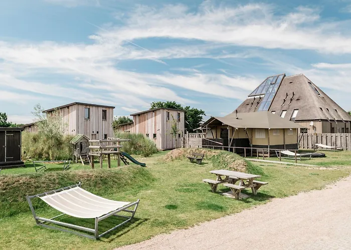 Near Dunes & Роскошный шатер