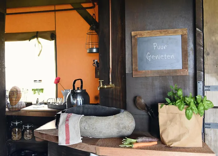 Роскошный шатер Near Dunes & *